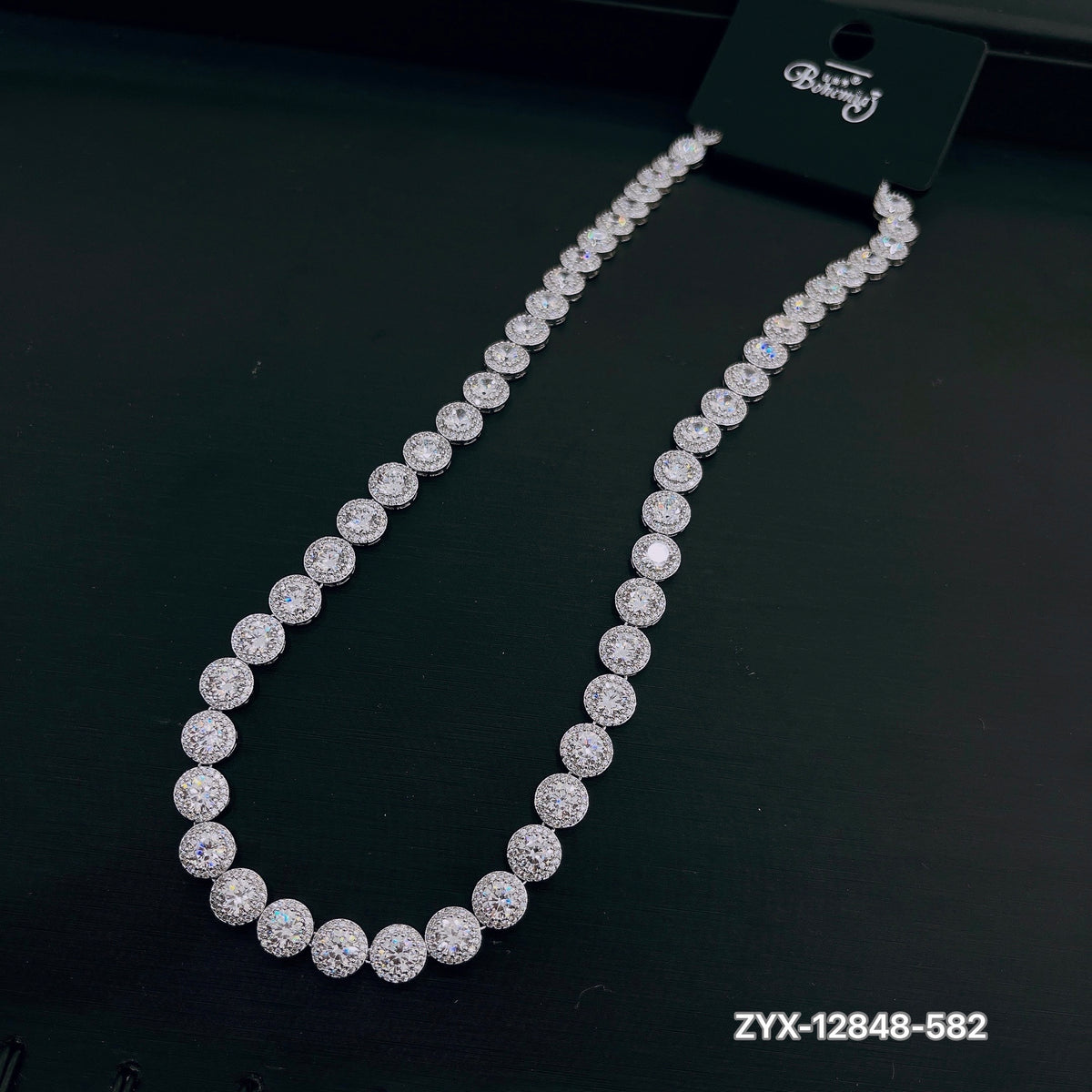 Round Diamond Star Chain Necklace